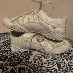 NFINITY white cheer shoes